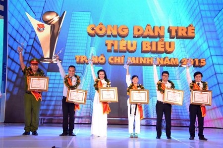6 most outstanding young citizens in HCM city honored - ảnh 1